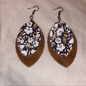Leather dangle earrings
